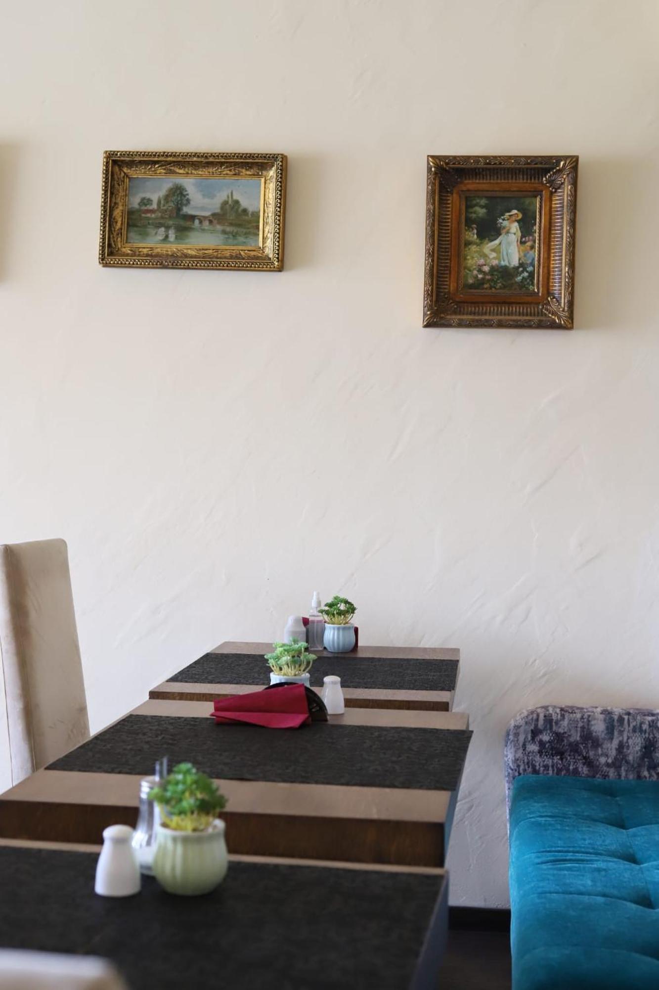 Garni Hotel Ema Kragujevac Zewnętrze zdjęcie