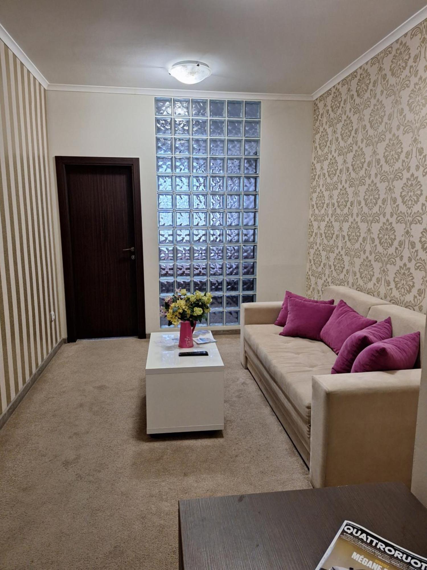 Garni Hotel Ema Kragujevac Zewnętrze zdjęcie
