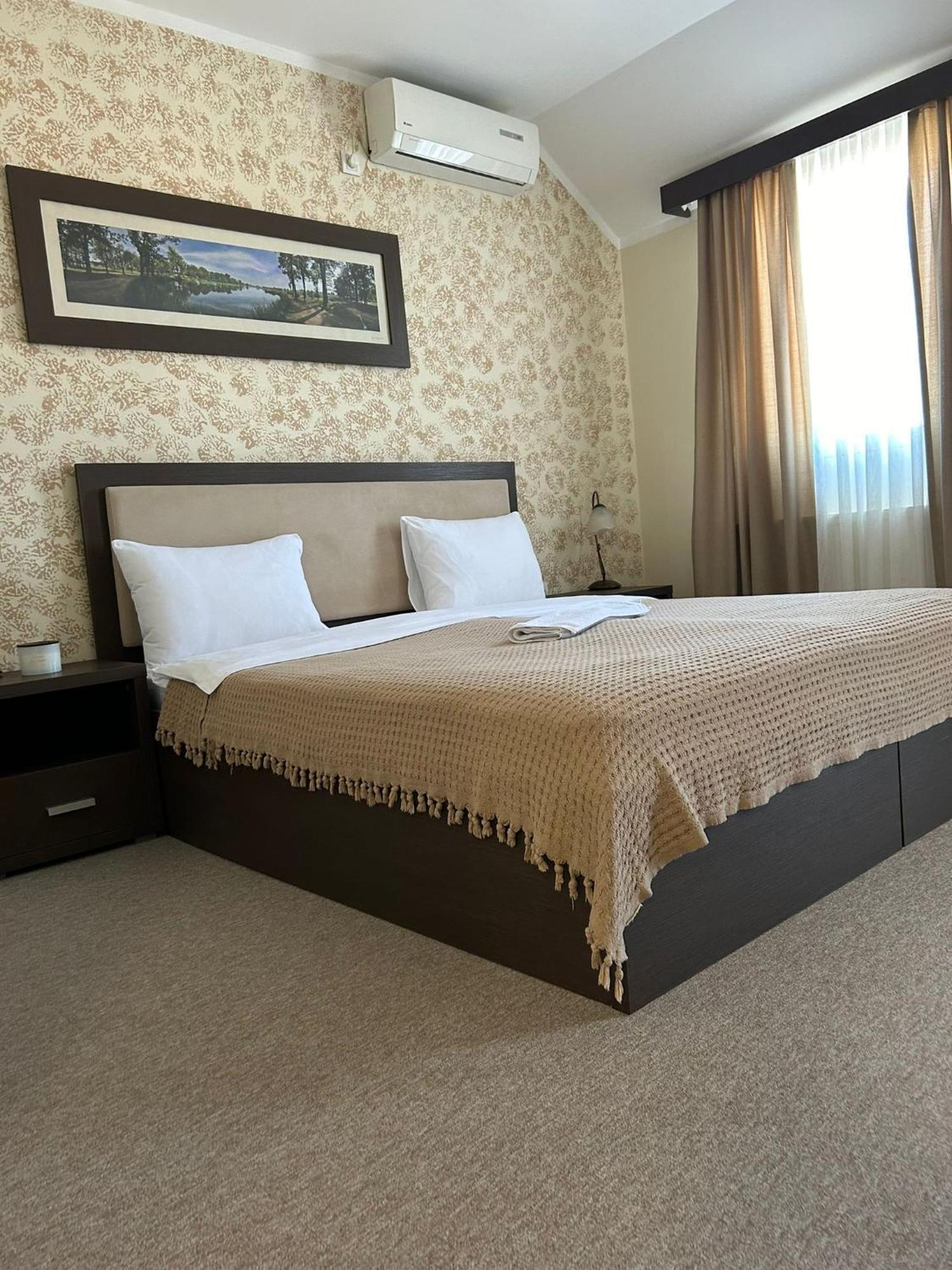 Garni Hotel Ema Kragujevac Zewnętrze zdjęcie