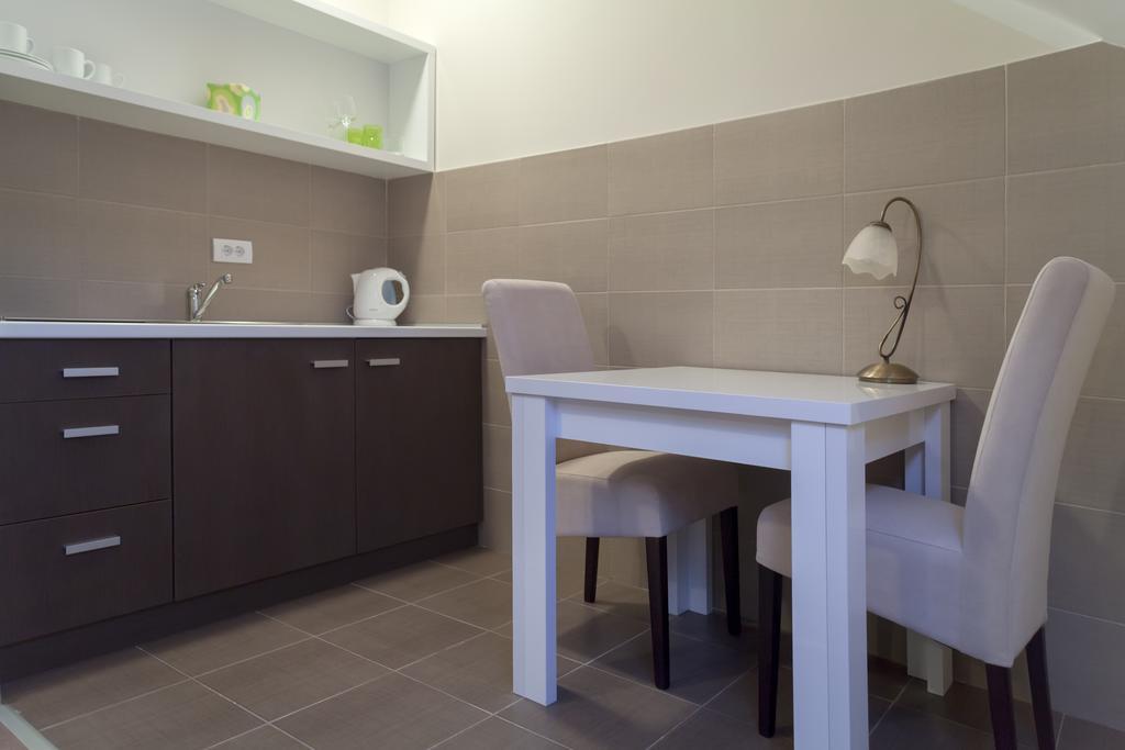 Garni Hotel Ema Kragujevac Zewnętrze zdjęcie