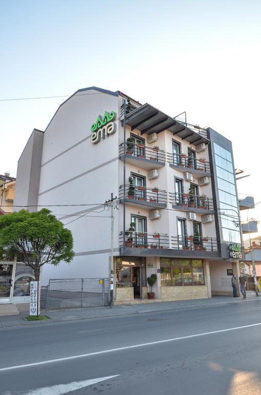 Garni Hotel Ema Kragujevac Zewnętrze zdjęcie